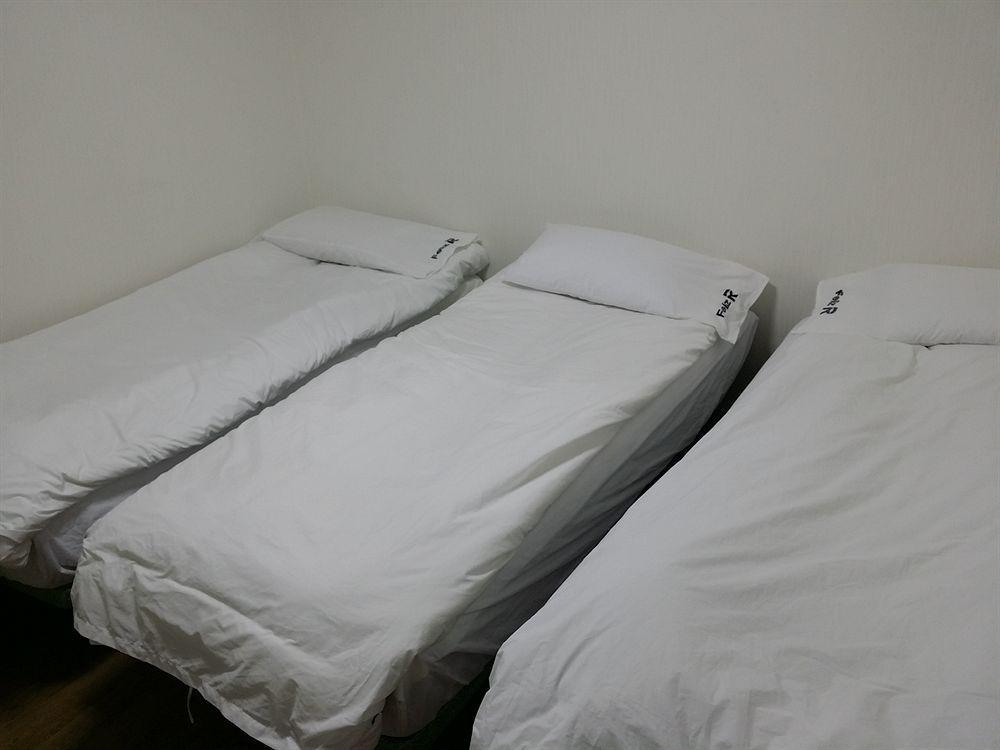 Feliz Guesthouse, Seoul Station ภายนอก รูปภาพ