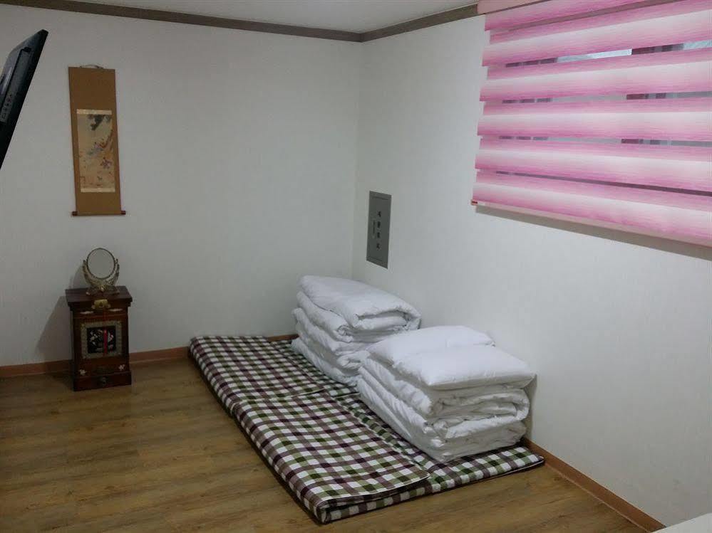 Feliz Guesthouse, Seoul Station ภายนอก รูปภาพ